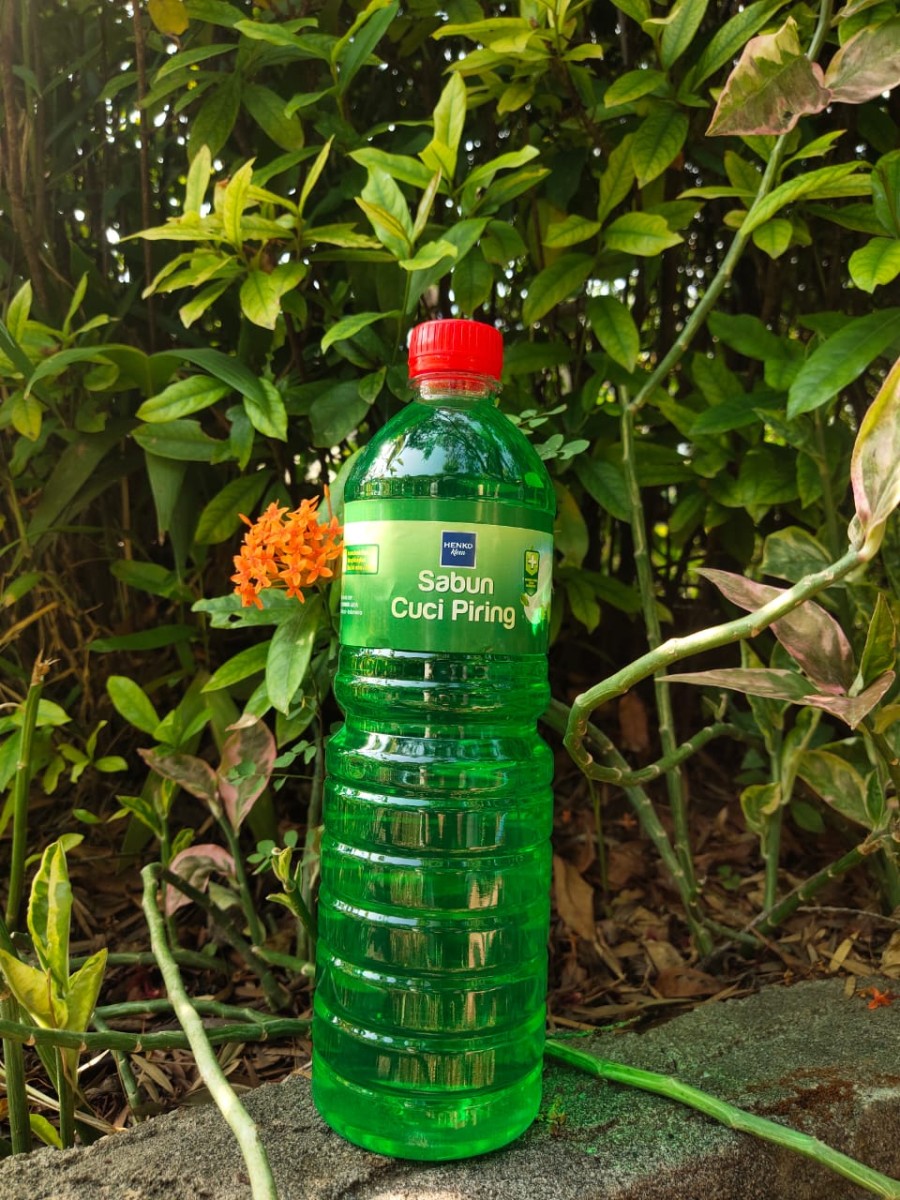 HENKO Kleen Sabun Cuci Piring 1 Liter HENKO Kleen Sabun Cuci Piring 1 Liter